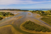 Whananaki_North_South;Northland;sandy_beaches;bachs;holiday_homes;bush;native_f